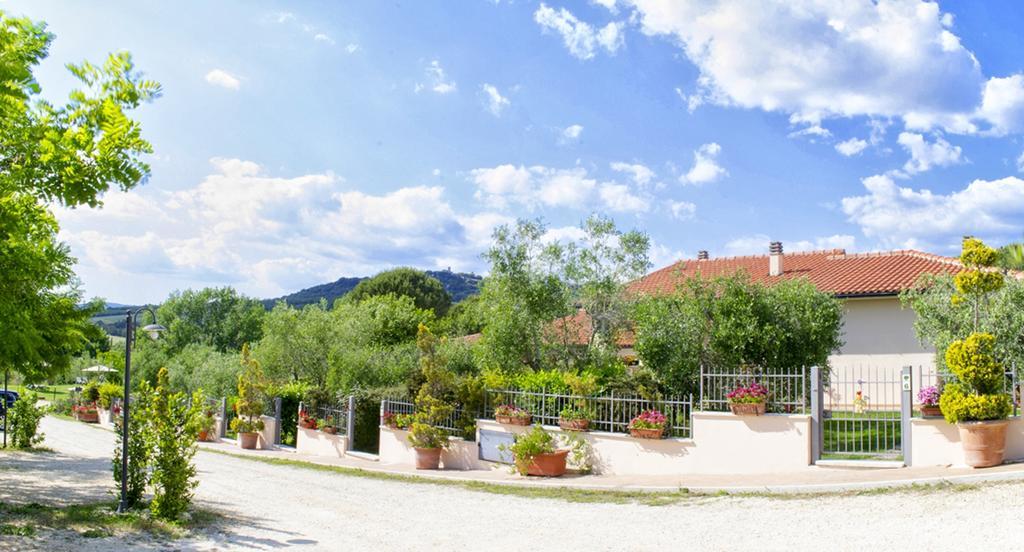 Poggio Degli Olivi Guest House Сатурния Екстериор снимка