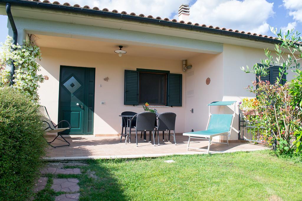 Poggio Degli Olivi Guest House Сатурния Екстериор снимка