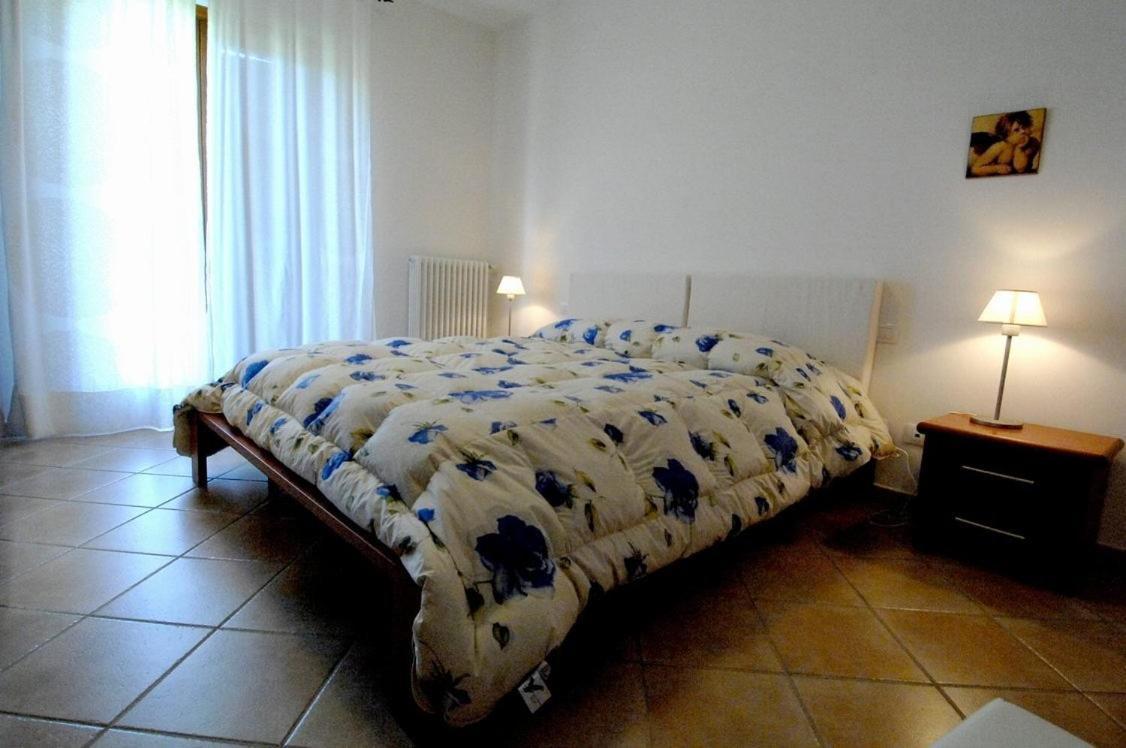 Poggio Degli Olivi Guest House Сатурния Стая снимка